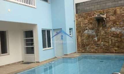 Sobrado com 4 dorms, Piscina  Flórida em Praia Grande