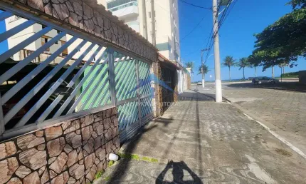 Casa com 2 dorms, Maracanã, Praia Grande - R$ 699 mil, Cod: 4829