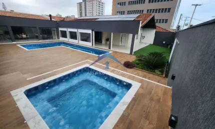 Casa Planejada  Alto Padrão à Beira-Mar em Praia Grande SP