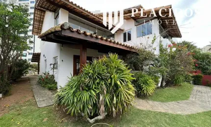 Casa à venda no Jardim Califórnia em  Patamares, Salvador - BA