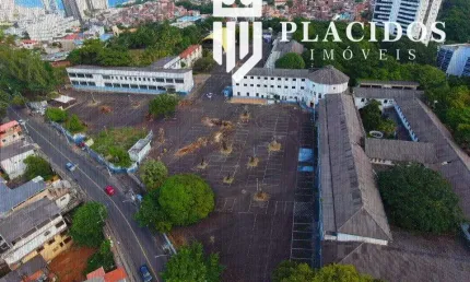 Terreno à venda em avenida Cardeal da Silva na Federação, Salvador - BA