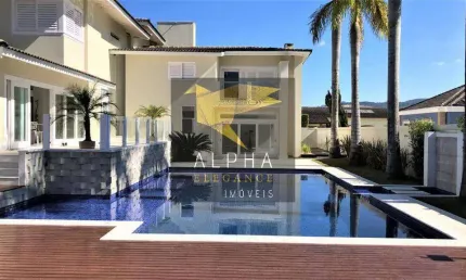Maravilhosa casa  à venda no condomìnio residencial 6 em alphaville