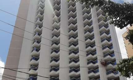 Excelente Localização á dois quarteirões da Praia, com Vista Mar, apartamentos c/  02 quartos e Condominio c/ Lazer Completo..