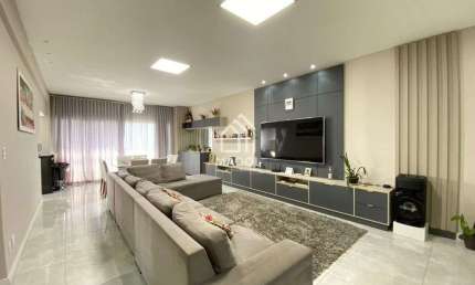 Apartamento Amplo, com 3 dormitórios. Ed. Estrela da Manhã