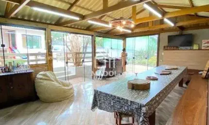 Casa à Venda em Colônia Dona Luiza, Ponta Grossa - PR