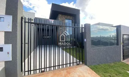 Casa com suíte e área gourmet no Cará-Cará por R$ 300 mil