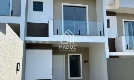 Sobrado à Venda com 3 quartos, 3 banheiros, 2 vagas e 137m², R$ 690.000