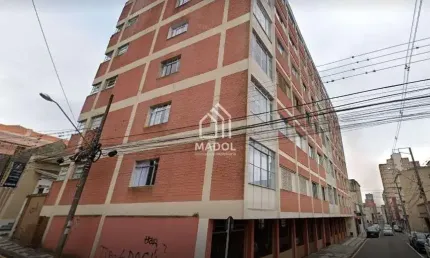 Apartamento no Centro à Venda com 3 quartos, 2 banheiros e 1 vaga por R$ 490.000