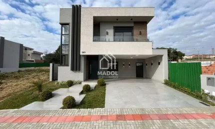 Sobrado à Venda com 3 Suítes, 4 banheiros, 4 vagas e 205m² por R$ 1.380.000