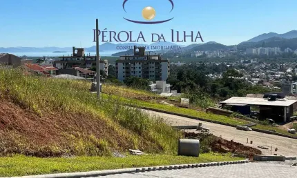 Terreno à venda na Servidão Dorval Manoel Bento, 272, Córrego Grande, Florianópolis