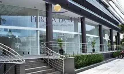 Edifício Comercial de Alto Padrão Próximo à UDESC - Florianópolis