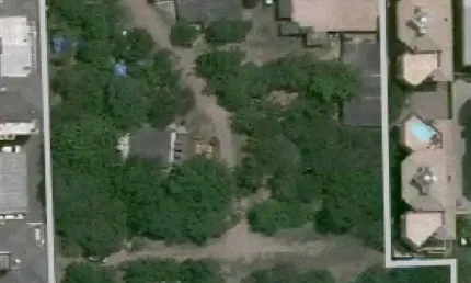 Oportunidade única! terreno em canasvieiras com 7.650 m2 de área, sendo 84 m de frente para av. madre maria vilac.