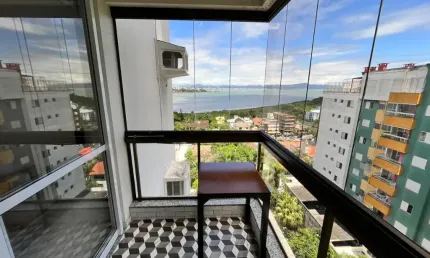 Imperdível oportunidade de adquirir um lindo apartamento com 2 quartos, sendo 1 suíte, 2 banheiros e 1 vaga de garagem na melhor área do bairro João Paulo!