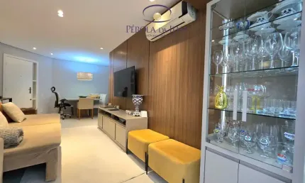 Este luxuoso apartamento no coração de Florianópolis é simplesmente encantador.