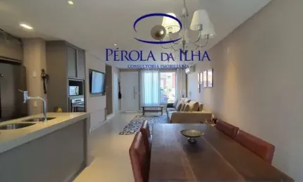 Casa em condomínio fechado com 3 quartos à venda no Sambaqui