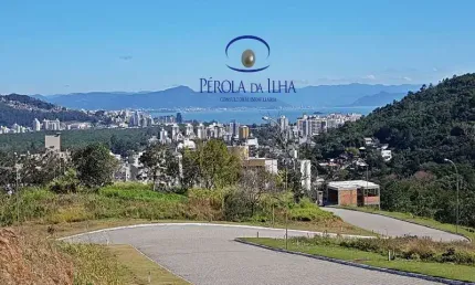 Terreno à venda na Servidão Deoscoro Peres, 96, Itacorubi, Florianópolis