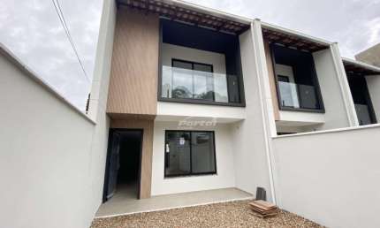 Casa com 3 quartos à venda no Velha, Blumenau , 182 m2 por R$ 770.000