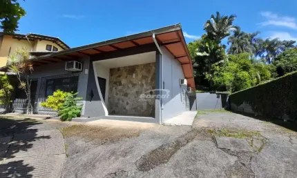 Casa com 3 quartos para alugar no Itoupava Norte, Blumenau , 200 m2 por R$ 3.000