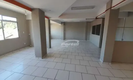 Ponto comercial para alugar em Água Verde, Blumenau , 300 m2 por R$ 12.000