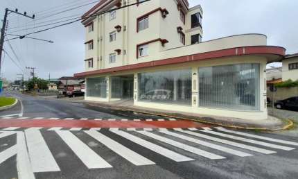Sala comercial com 2 salas para alugar em Santa Terezinha, Gaspar , 200 m2 por R$ 7.500