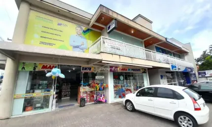 Ponto comercial com 1 sala para alugar no Centro, Gaspar , 90 m2 por R$ 2.200