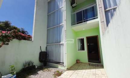 Casa com 2 quartos para alugar no Itacolomi, Balneário Piçarras , 80 m2 por R$ 2.450