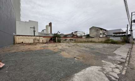 Terreno comercial para alugar no Centro, Balneário Piçarras , 504 m2 por R$ 5.000