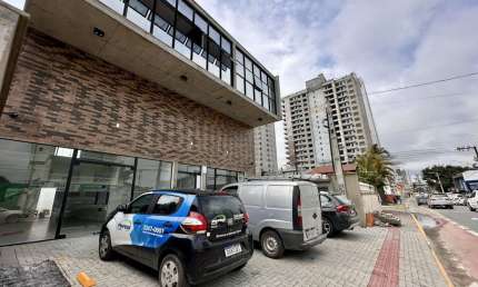 Ponto comercial para alugar no Centro, Balneário Piçarras , 48 m2 por R$ 2.600