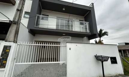 Casa com 2 quartos para alugar na Nossa Senhora da Paz, Balneário Piçarras , 82 m2 por R$ 2.600