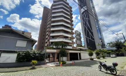 Apartamento com 4 quartos para alugar no Ponta Aguda, Blumenau , 360 m2 por R$ 8.000
