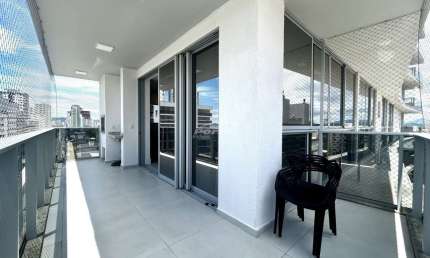 Apartamento com 3 quartos para alugar no Itacolomi, Balneário Piçarras , 149 m2 por R$ 10.500
