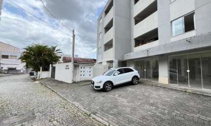 Apartamento com 2 quartos para alugar no Centro, Blumenau , 78 m2 por R$ 2.700