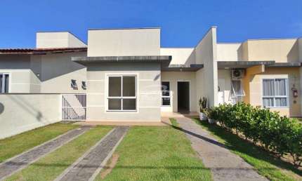 Casa em condomínio fechado com 3 quartos à venda no Itacolomi, Balneário Piçarras , 78 m2 por R$ 700.000