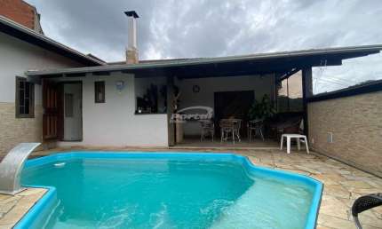 Casa com 3 quartos à venda no Boa Vista, Blumenau , 230 m2 por R$ 790.000