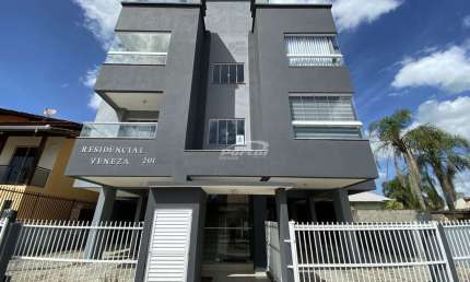 Apartamento com 3 quartos para alugar no Itacolomi, Balneário Piçarras , 81 m2 por R$ 2.800