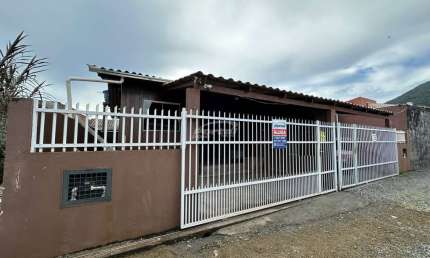 Casa com 2 quartos para alugar no Gravatá, Penha , 60 m2 por R$ 1.750