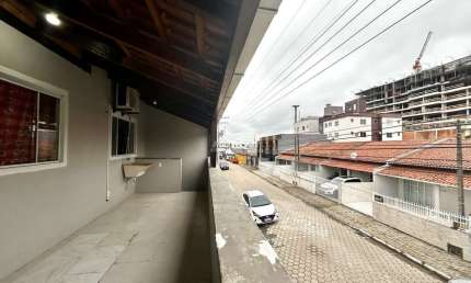 Apartamento com 2 quartos para alugar no Itacolomi, Balneário Piçarras , 65 m2 por R$ 2.780