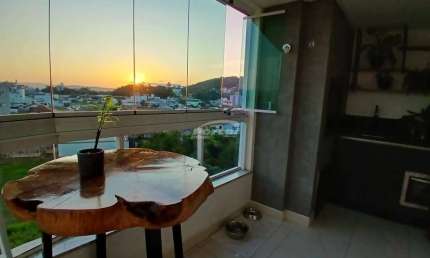 Apartamento com 2 quartos para alugar em Sete de Setembro, Gaspar , 70 m2 por R$ 2.800