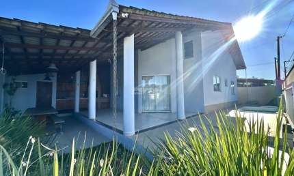 Casa com 2 quartos para alugar no Centro, Balneário Piçarras , 90 m2 por R$ 4.500