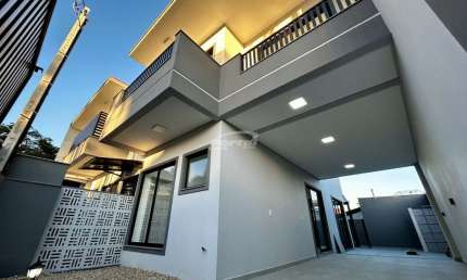 Casa em condomínio fechado com 3 quartos para alugar no Centro, Balneário Piçarras , 132 m2 por R$ 4.800