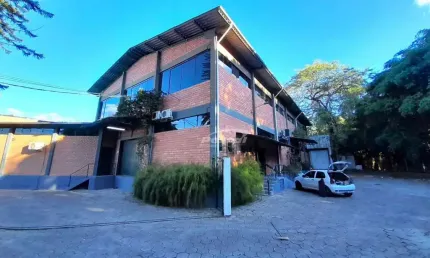 Barracão / Galpão / Depósito com 16 salas para alugar no Velha Central, Blumenau , 1325 m2 por R$ 20.000