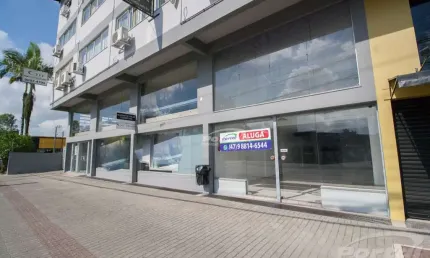 Sala comercial com 9 salas para alugar no Itoupava Norte, Blumenau , 351 m2 por R$ 12.000