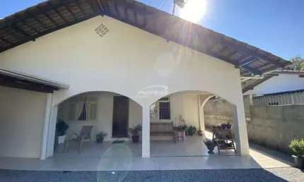 Casa com 3 quartos à venda no Itoupava Central, Blumenau , 152 m2 por R$ 600.000