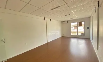 Ponto comercial com 1 sala para alugar na Bela Vista, Gaspar , 30 m2 por R$ 900