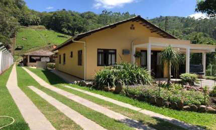 Chácara / sítio com 4 quartos à venda no Belchior Alto, Gaspar  por R$ 1.750.000