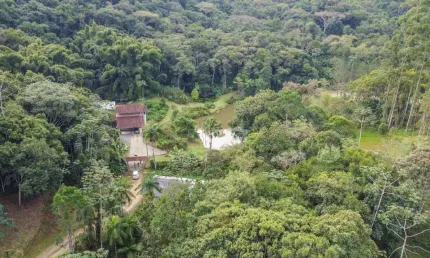 Chácara / sítio com 6 quartos à venda na Vila Itoupava, Blumenau  por R$ 1.800.000