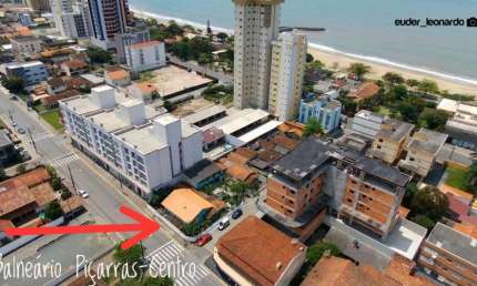 Terreno comercial à venda no Centro, Balneário Piçarras  por R$ 4.500.000