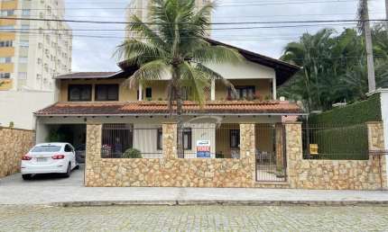 Casa com 4 quartos à venda na Vila Nova, Blumenau , 319 m2 por R$ 1.499.000