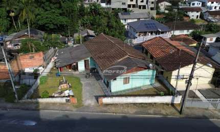 Terreno comercial à venda no Salto Weissbach, Blumenau  por R$ 450.000