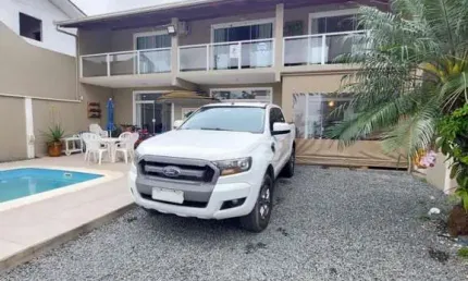Casa com 3 quartos à venda no Itacolomi, Balneário Piçarras , 240 m2 por R$ 1.550.000